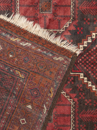 Vintage wool rug · Baluch · Mahogany red & navy