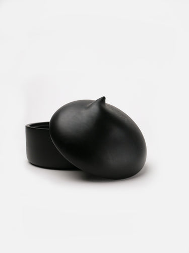 Wooden box · Iohanisfeld · Ebony black