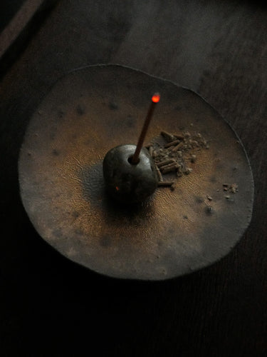 Porte-encens en céramique · Icheon · Bronze et vert