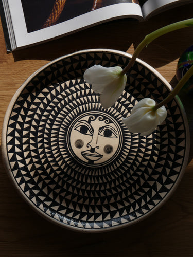 Ceramic plate · Michoacán · Black & white